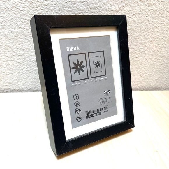 IKEA Frame ‘Ribba’ fits 5x7 or 4x 6. Black. Deep Frame with Mat. NWT. - Picture 5 of 6